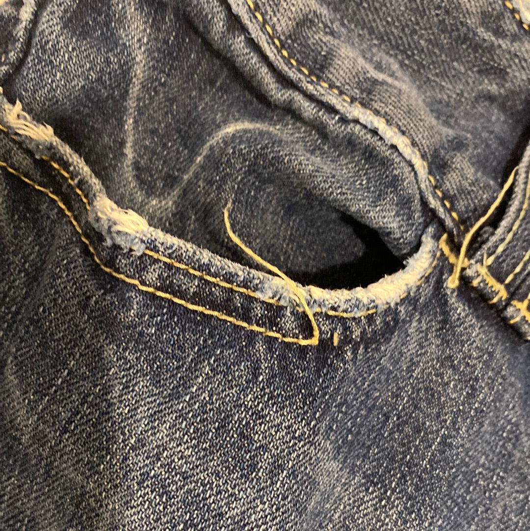 ♡ levi’s wide leg jeans ♡