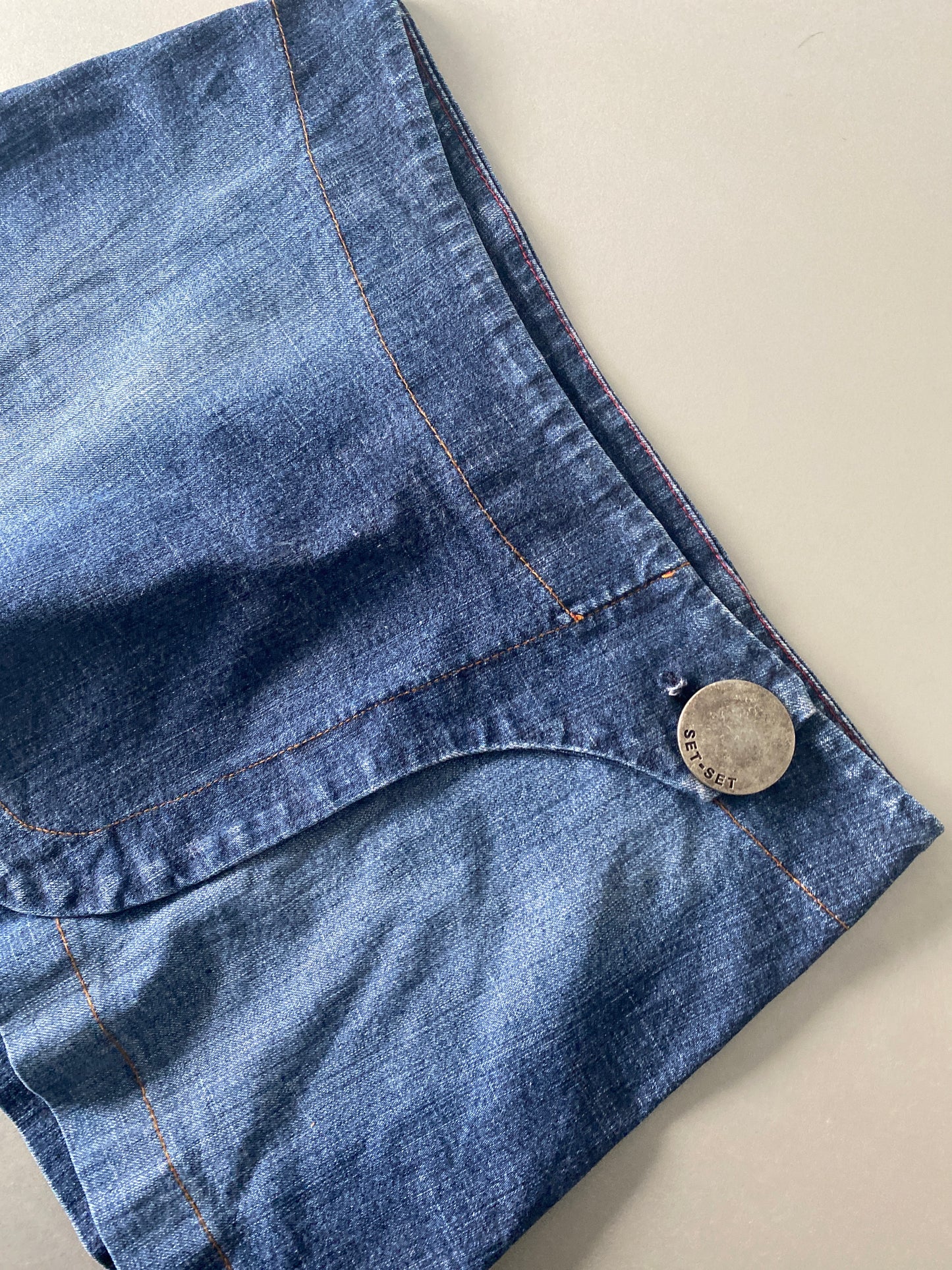 set-set denim mini skirt