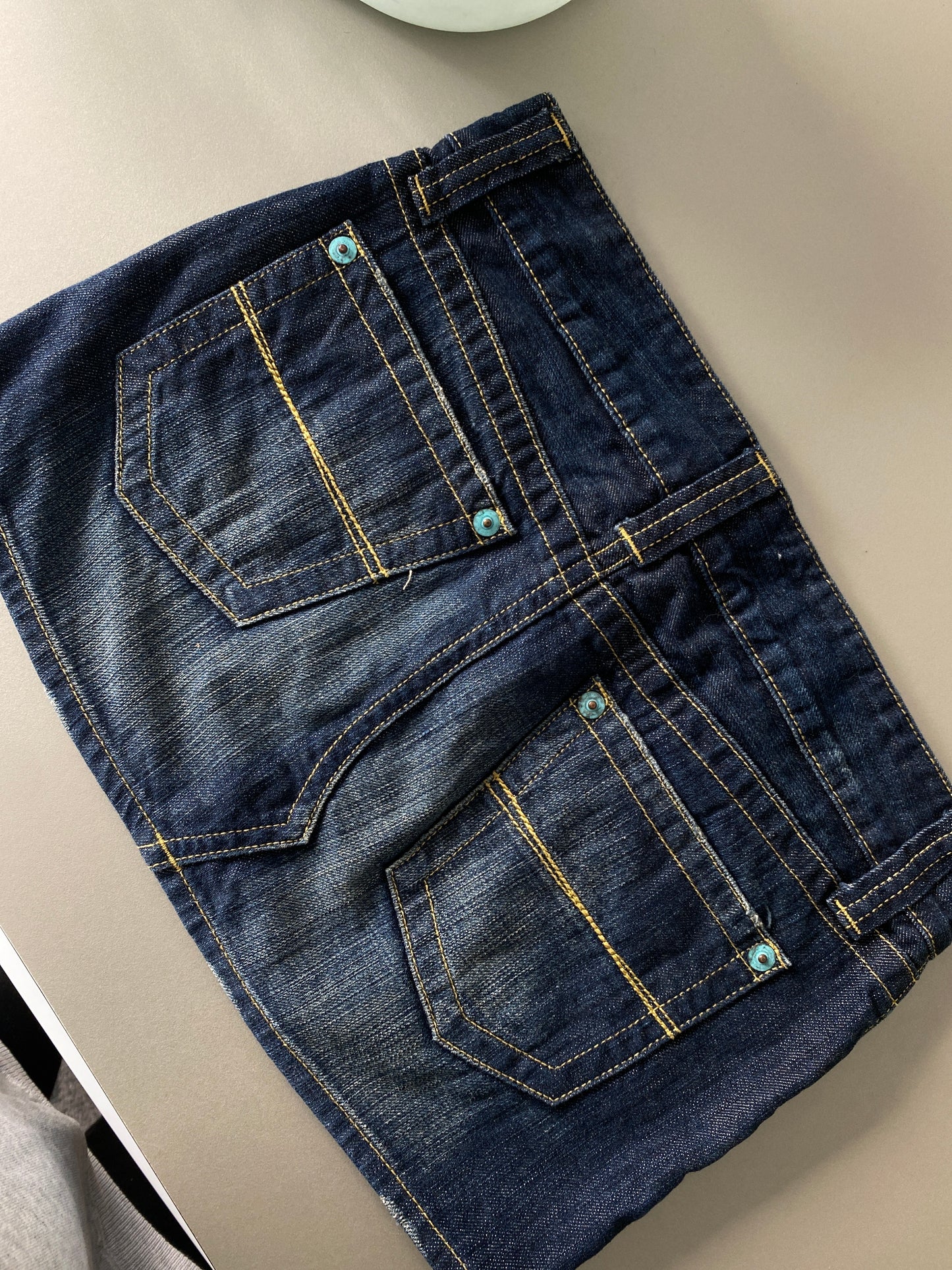 uniqlo denim mini skirt