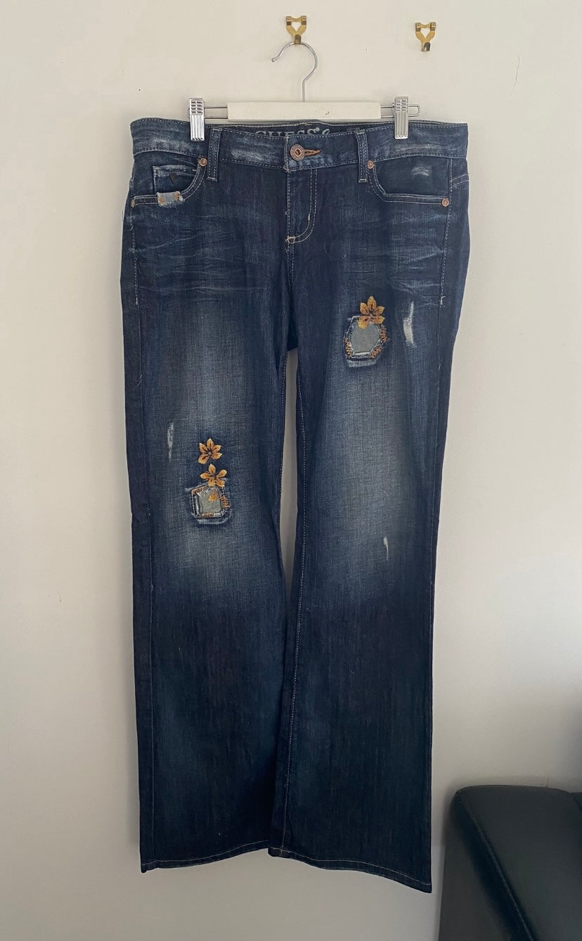 ♡guess dark blue flare low rise jeans♡